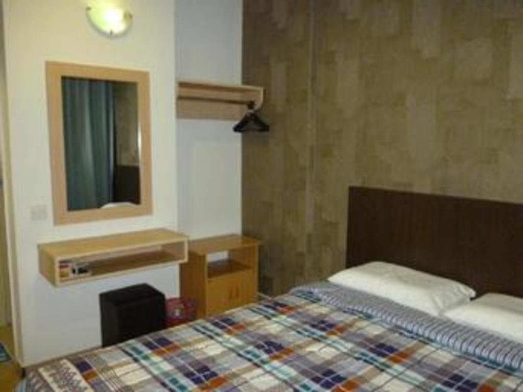 G Six Hotel Sitiawan Exterior foto