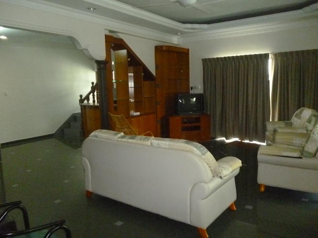G Six Hotel Sitiawan Exterior foto