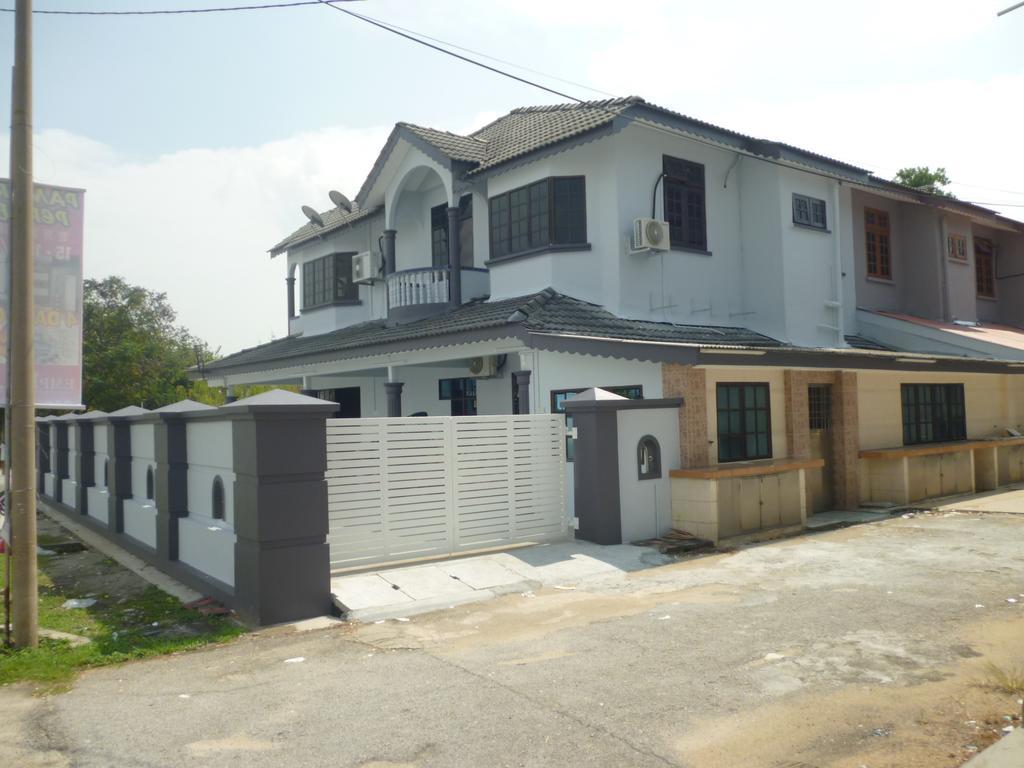 G Six Hotel Sitiawan Exterior foto
